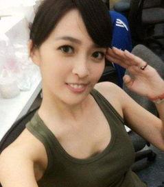 演员姬天语生活照,揭秘明星的日常魅力